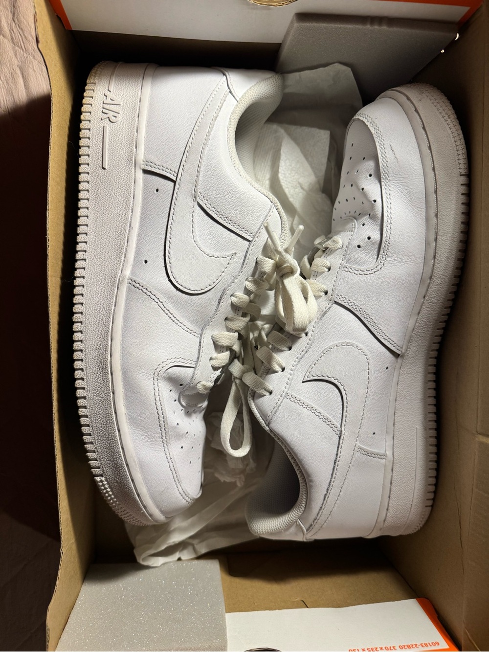 Nike Men's White Low-Top Air Force 1 Leather Sneakers